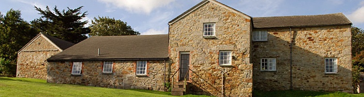 Farmhouse Wing are traditionally built of mellow Cornish stone