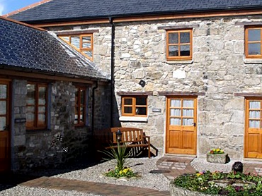 The Stable - Sleeps 5 + cot