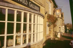 Shop and a nice pub in Stow-on-the-Wold