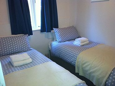 Seaside Bungalow - twin bedroom